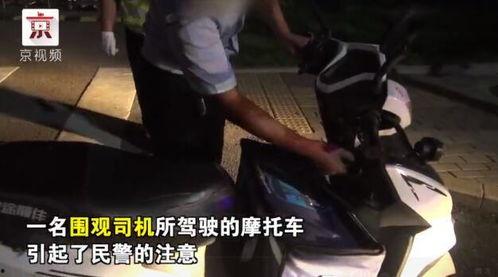 围观吃瓜群众图文,揭秘网络热议背后的故事